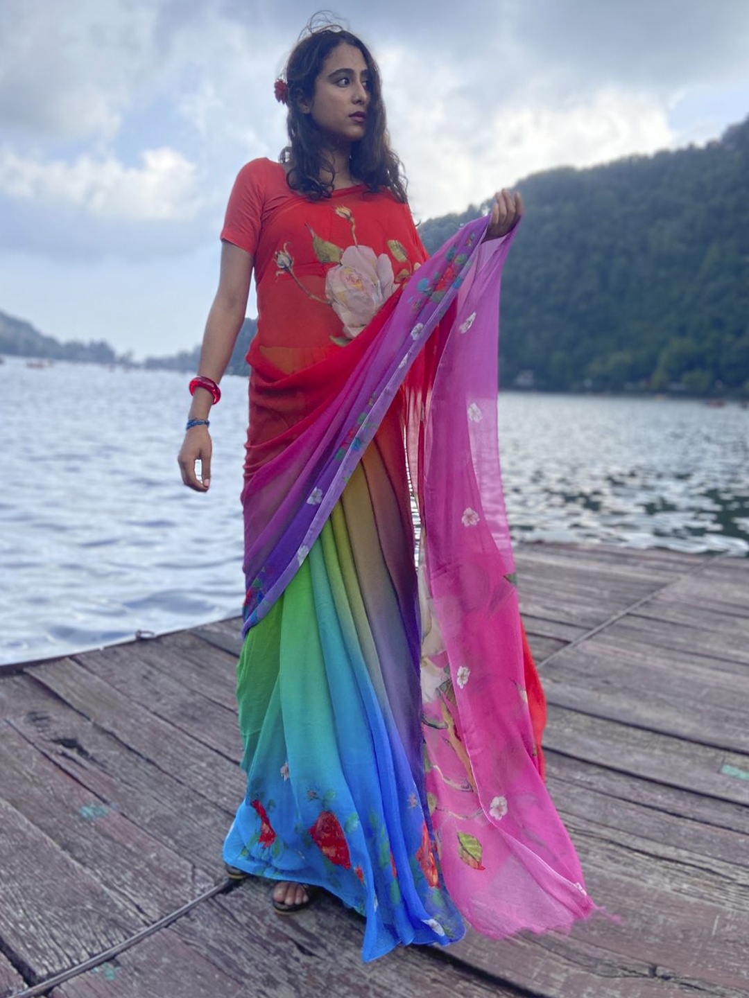 

BBG Royals Floral Printed Pure Chiffon Half and Half Saree, Red