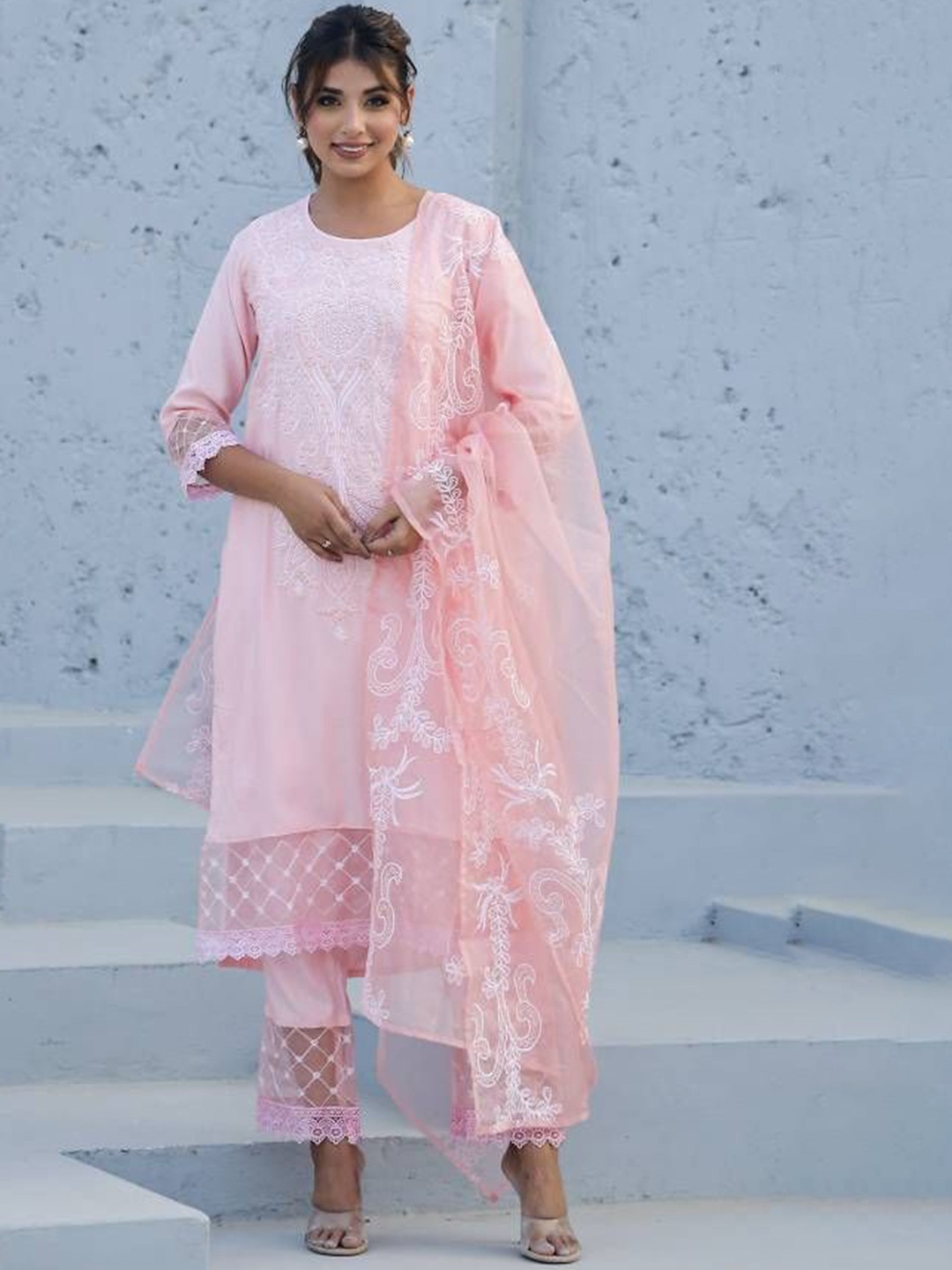 

FLAVIA CREATION Ethnic Motifs Embroidered Thread Work Georgette Kurta Set, Pink