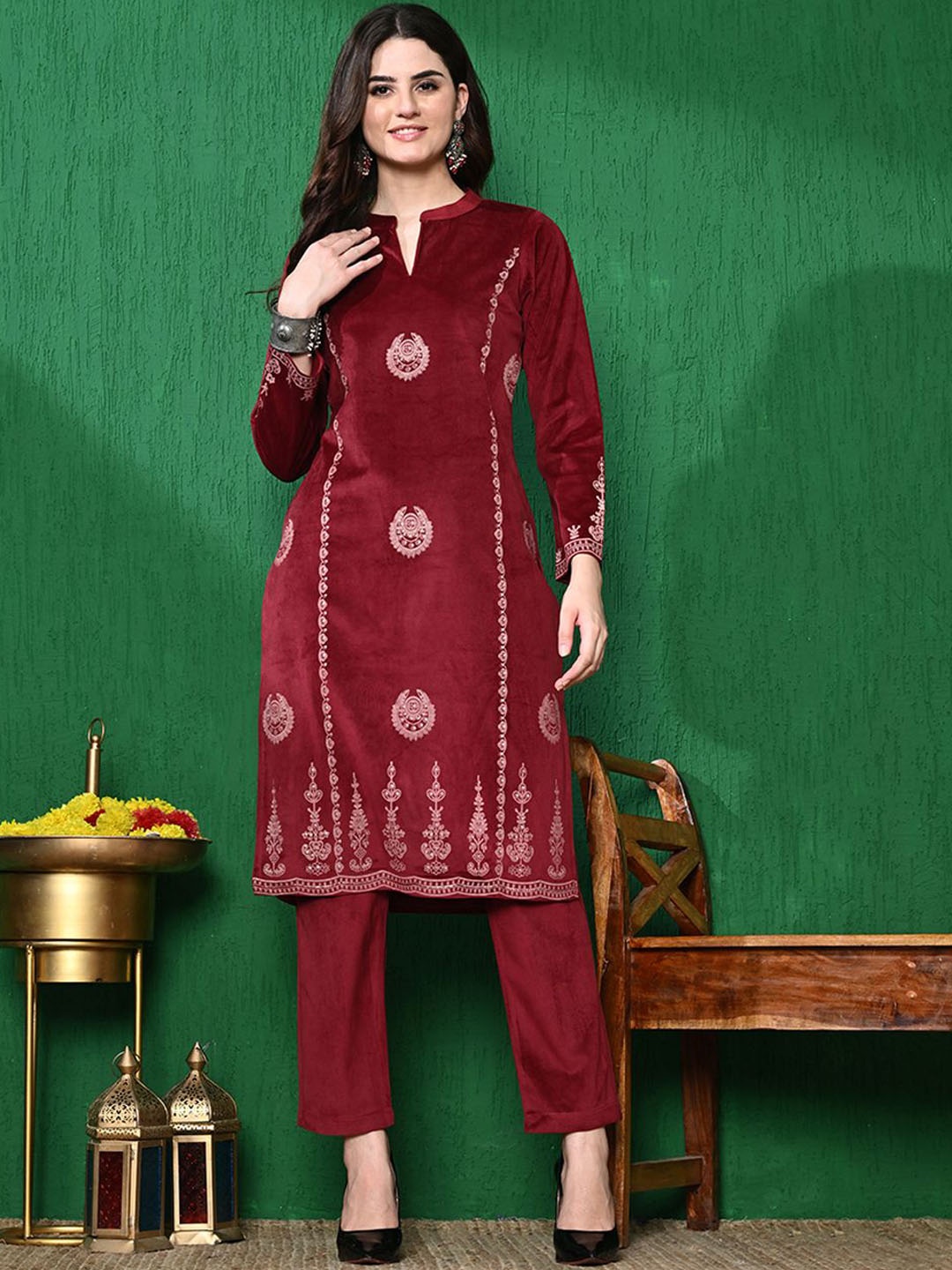 

Sangria Ethnic Motifs Winter Velvet Kurta & Trousers, Maroon