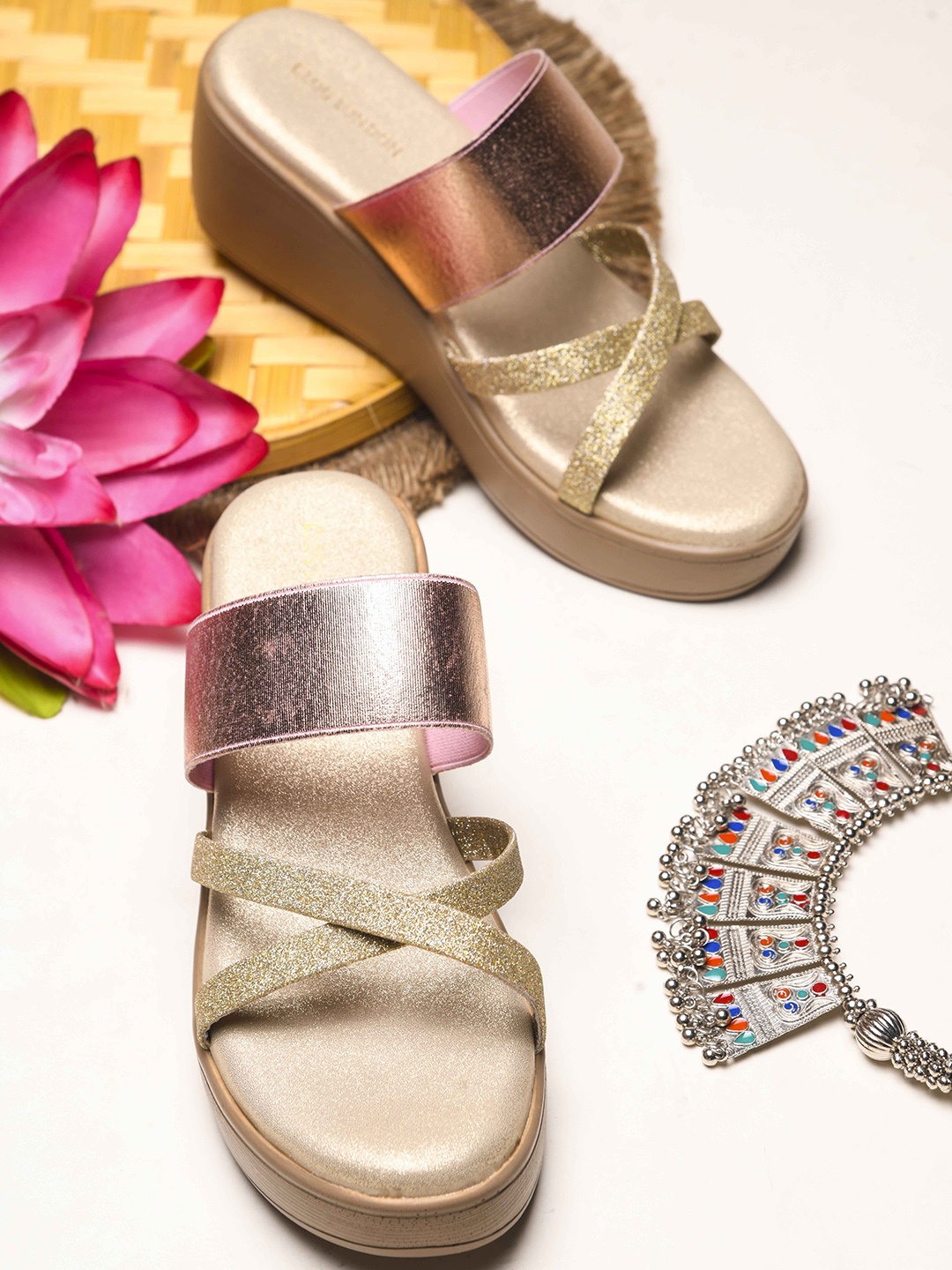 

CLOG LONDON Women Open Toe Wedge Sandals, Rose gold
