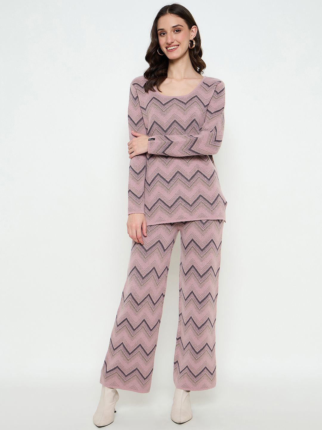 

CREATIVE LINE Self-Design Knitted Sweatshirt with Trouser, Pink