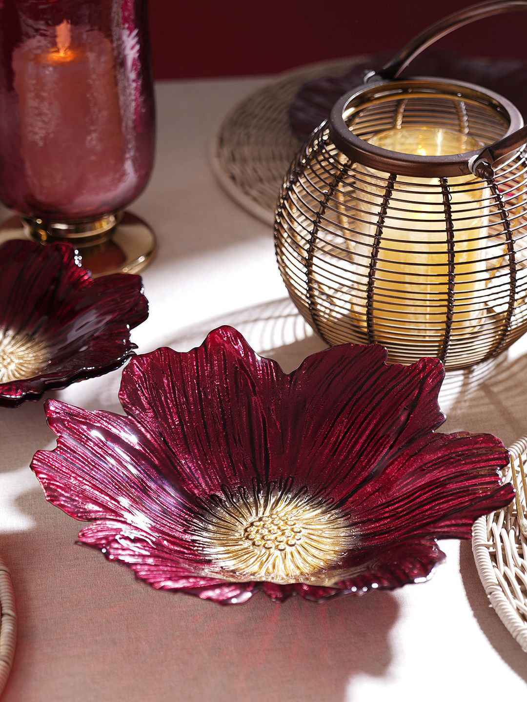 

Pure Home and Living Burgundy & Gold Toned Floral Shaped Glass Serving Bowl