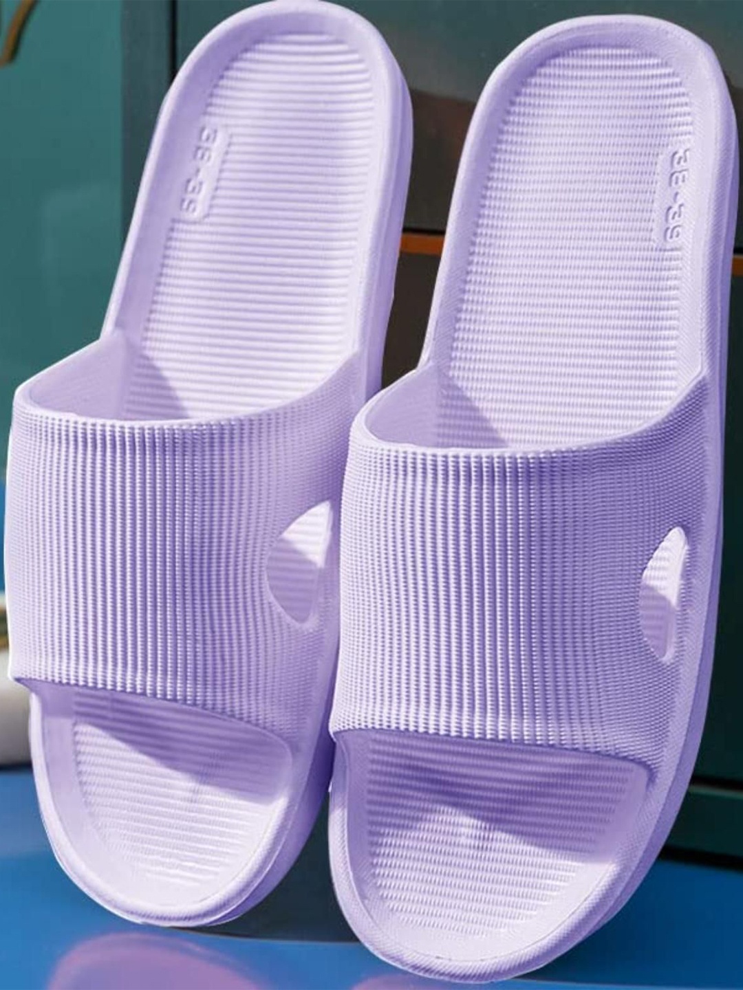 

Mast & Harbour Women Synthetic Sliders, Purple