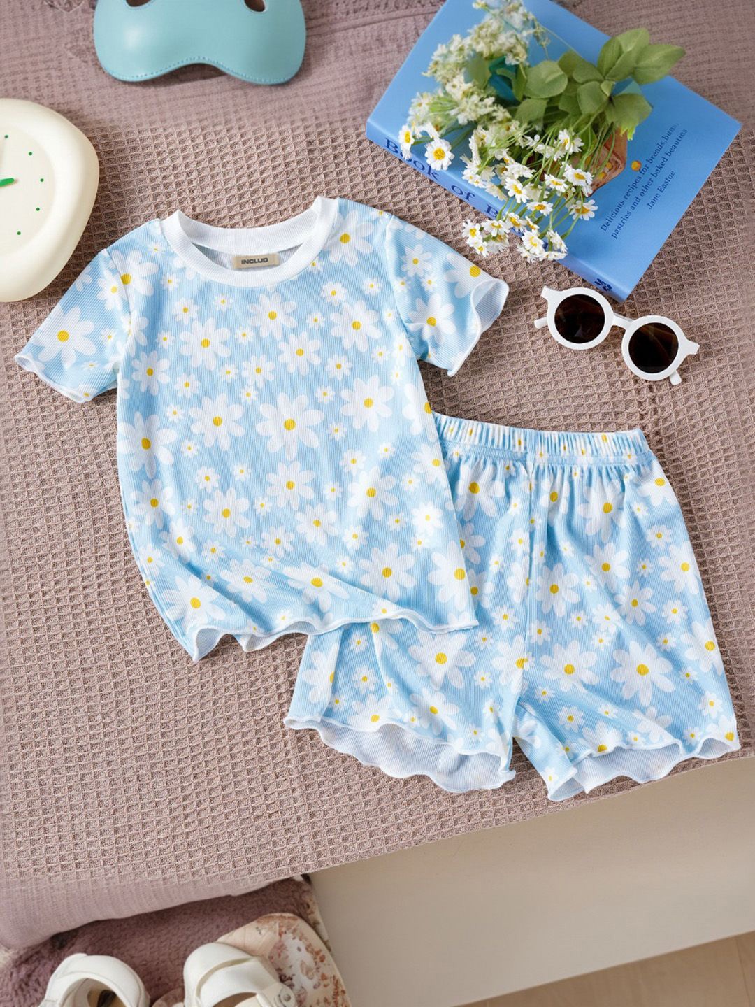 

INCLUD Girls Round neck Printed T-shirt with Shorts, Blue
