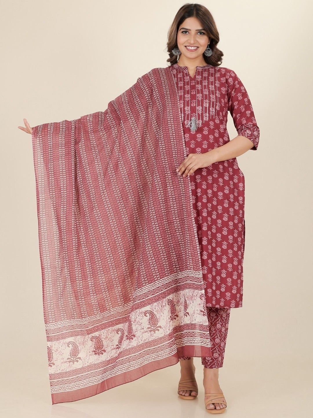 

Aramya Ethnic Motifs Printed Sequinned Pure Cotton Straight Kurta With Trouser & Dupatta, Pink