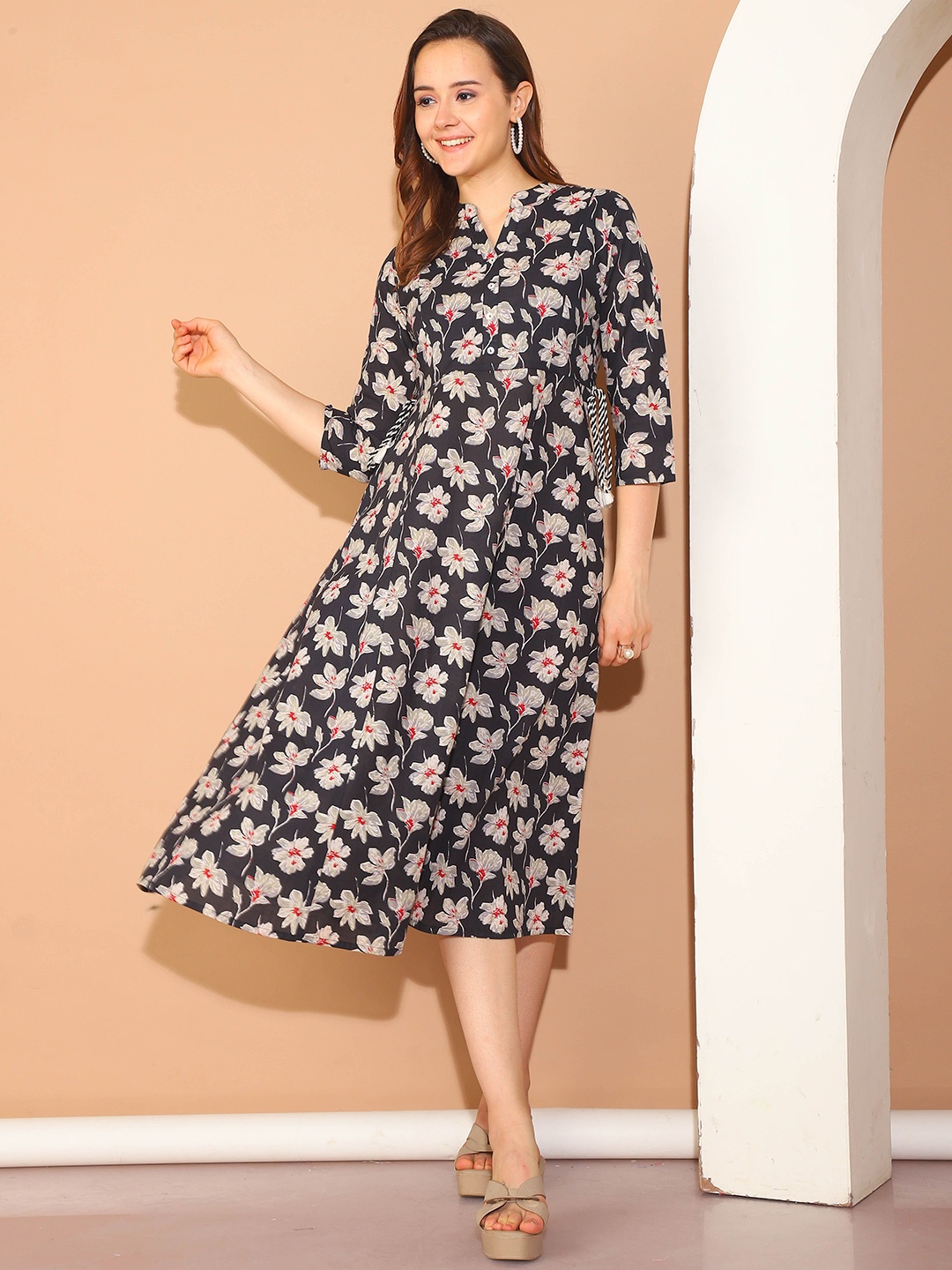 

Roly Poly Women Floral Printed Pure Cotton A-Line Midi Dress, Black