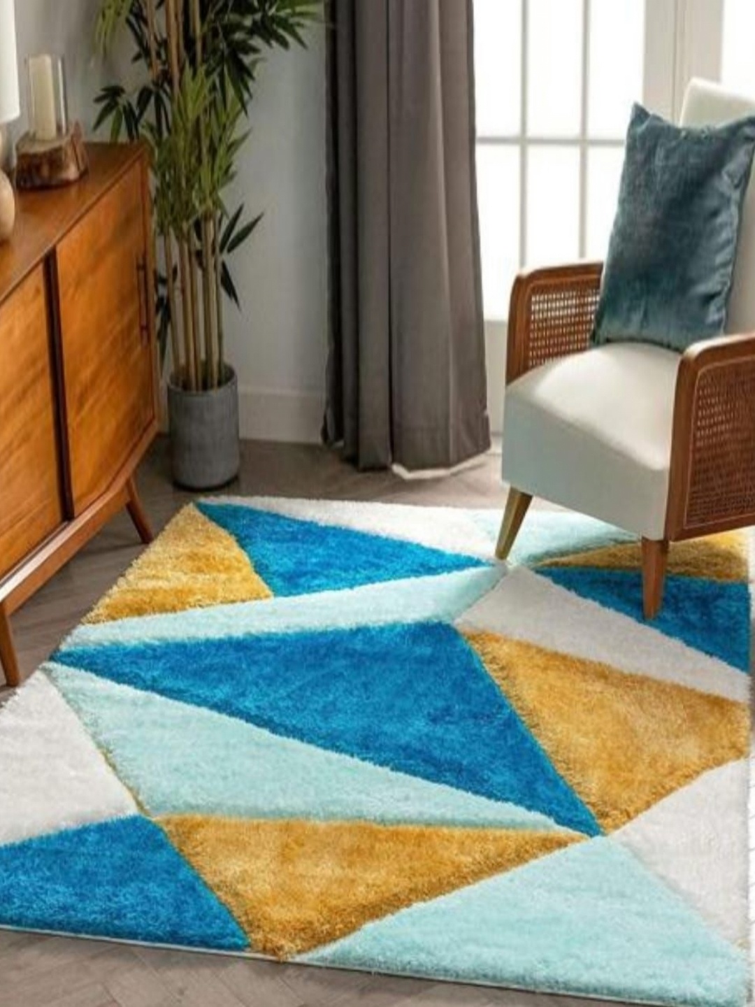 

Samjeeda Handloom carpets Red Geometric Anti-Skid Woollen Carpet
