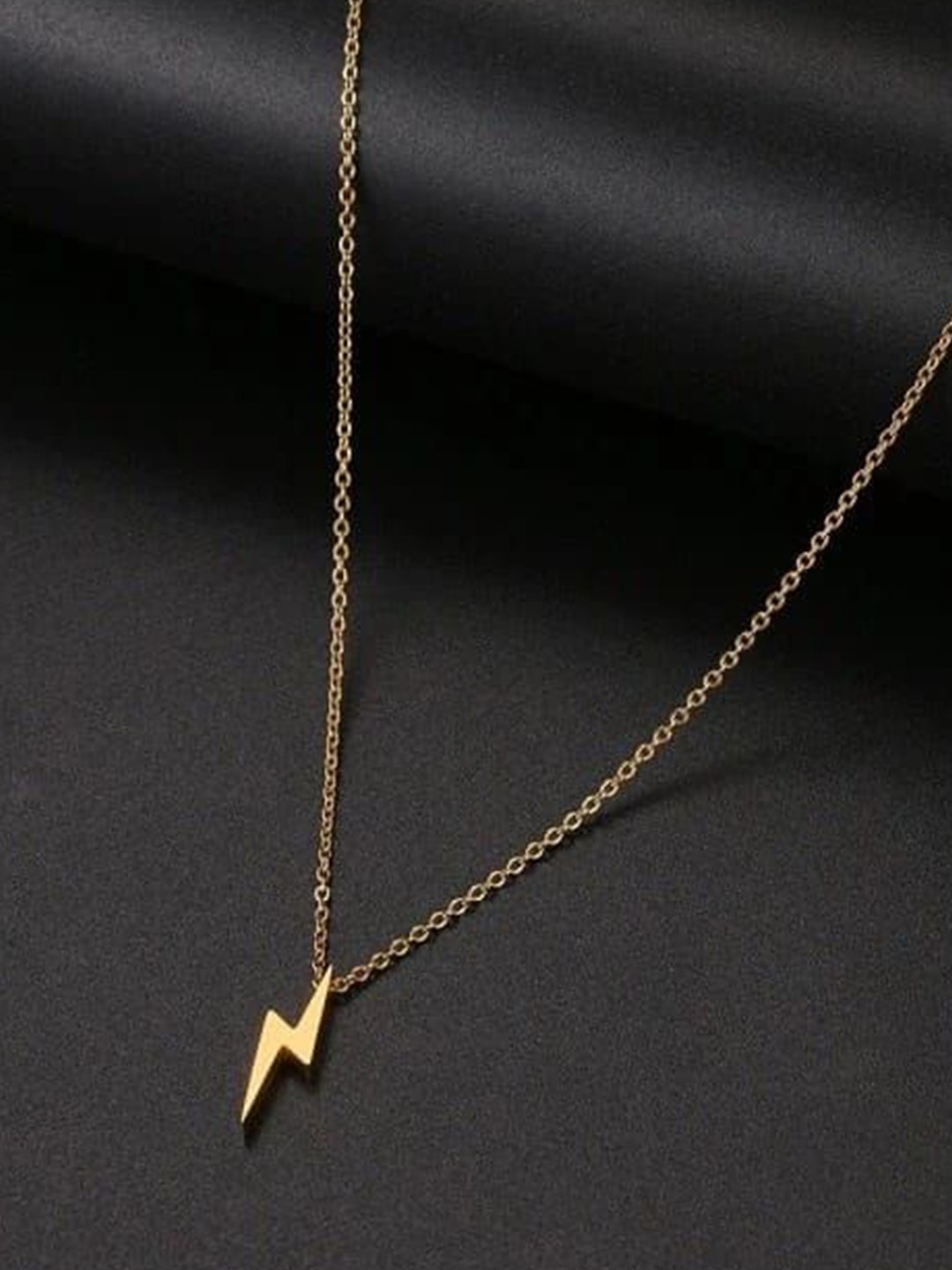 

YU FASHIONS Gold-Plated Lightning Thunder Cute Chain