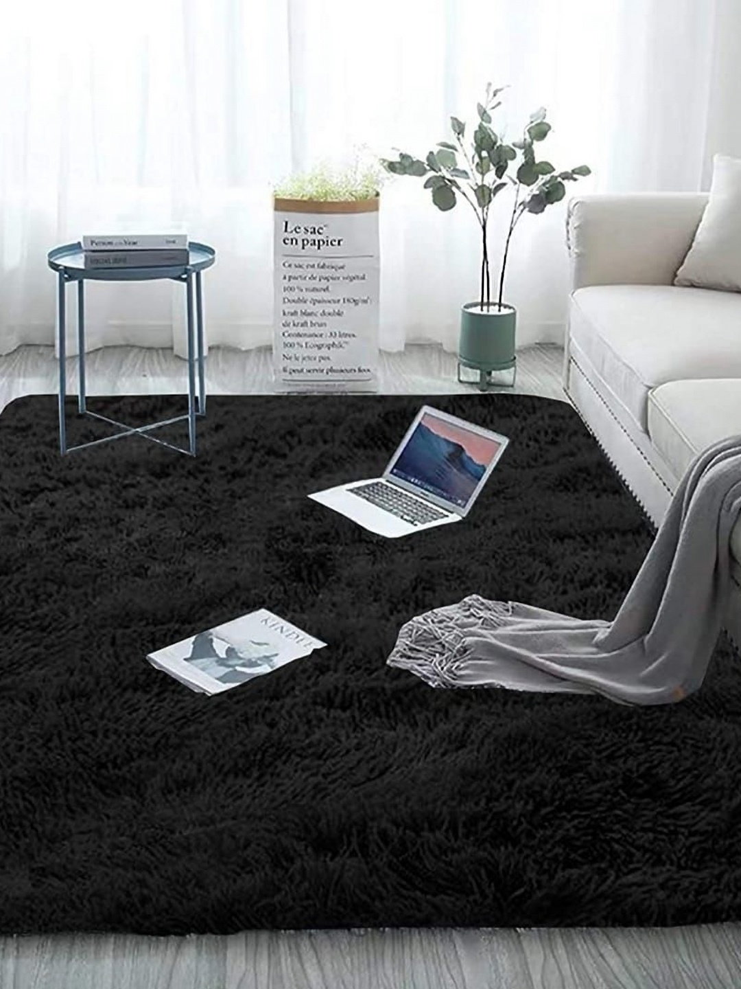 

Samjeeda Handloom carpets Red Geometric Anti-Skid Woollen Carpet