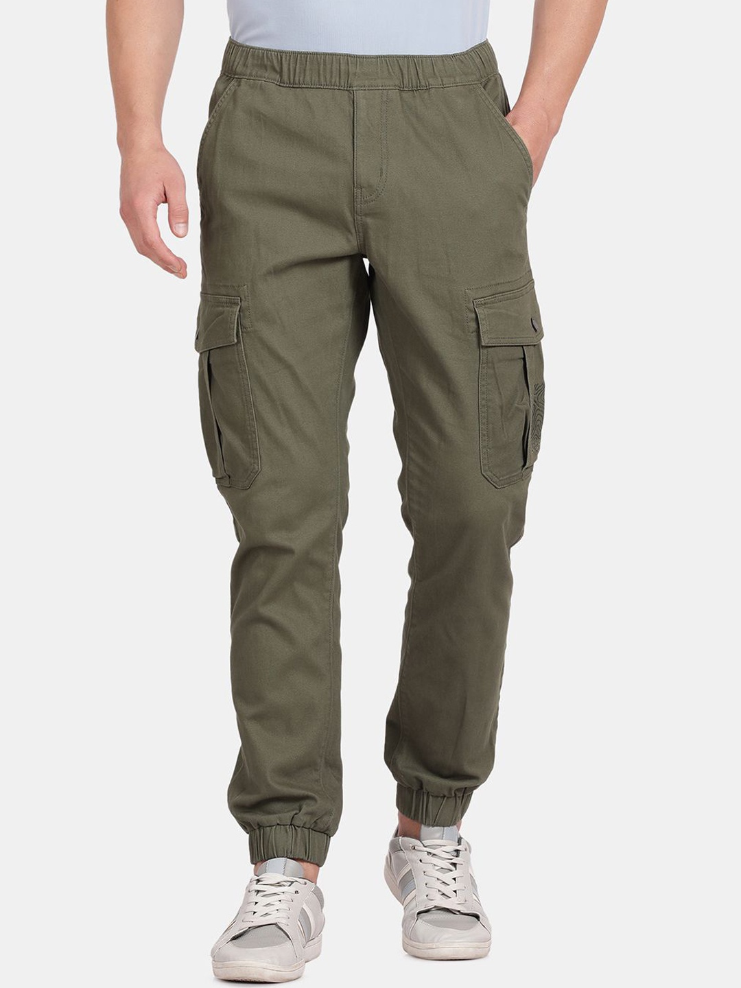 

t-base Men Solid Mid-Rise Regular Fit Cargos, Olive