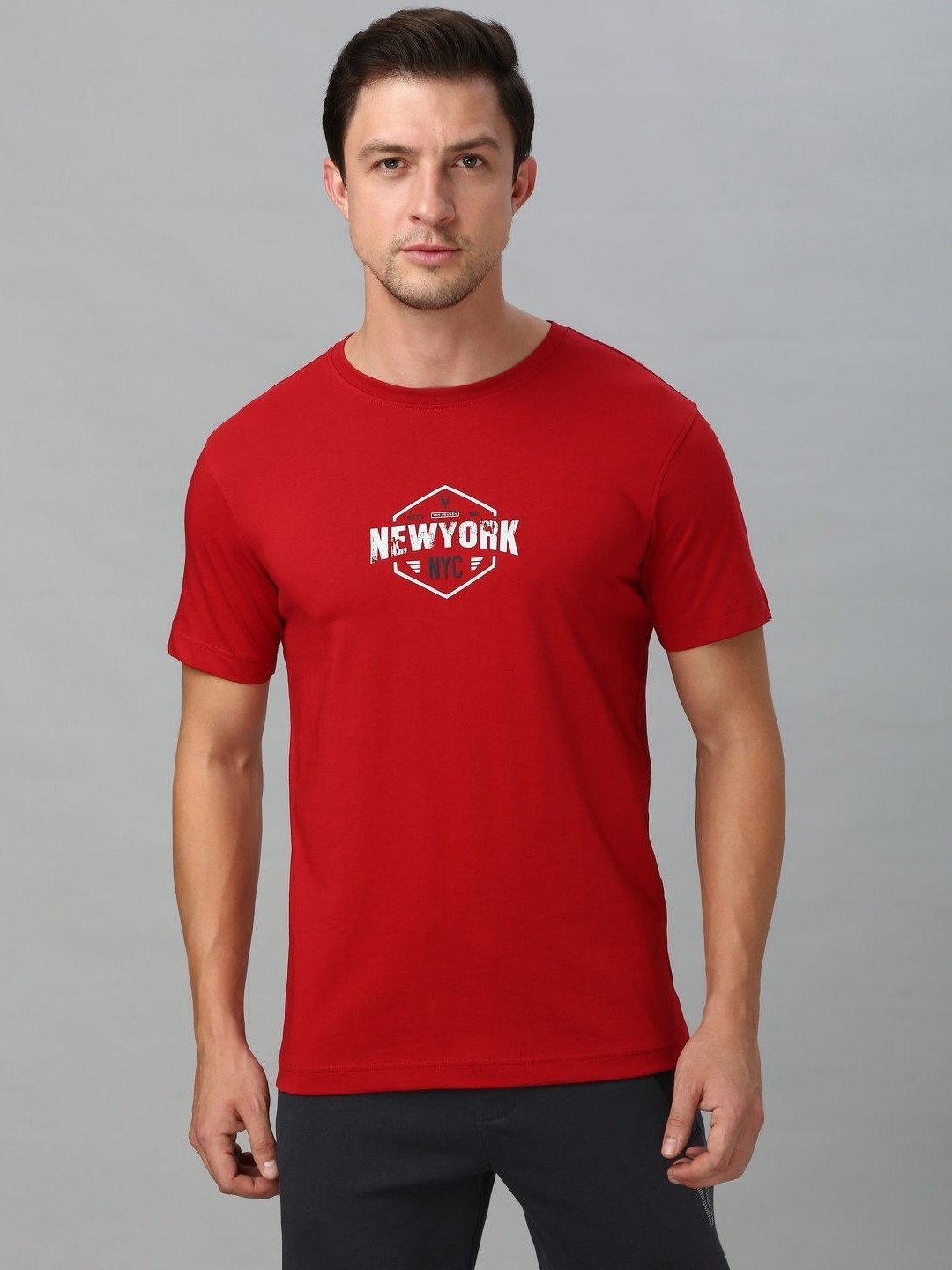 

Van Heusen Men Typography Printed Round Neck Cotton T-shirt, Red
