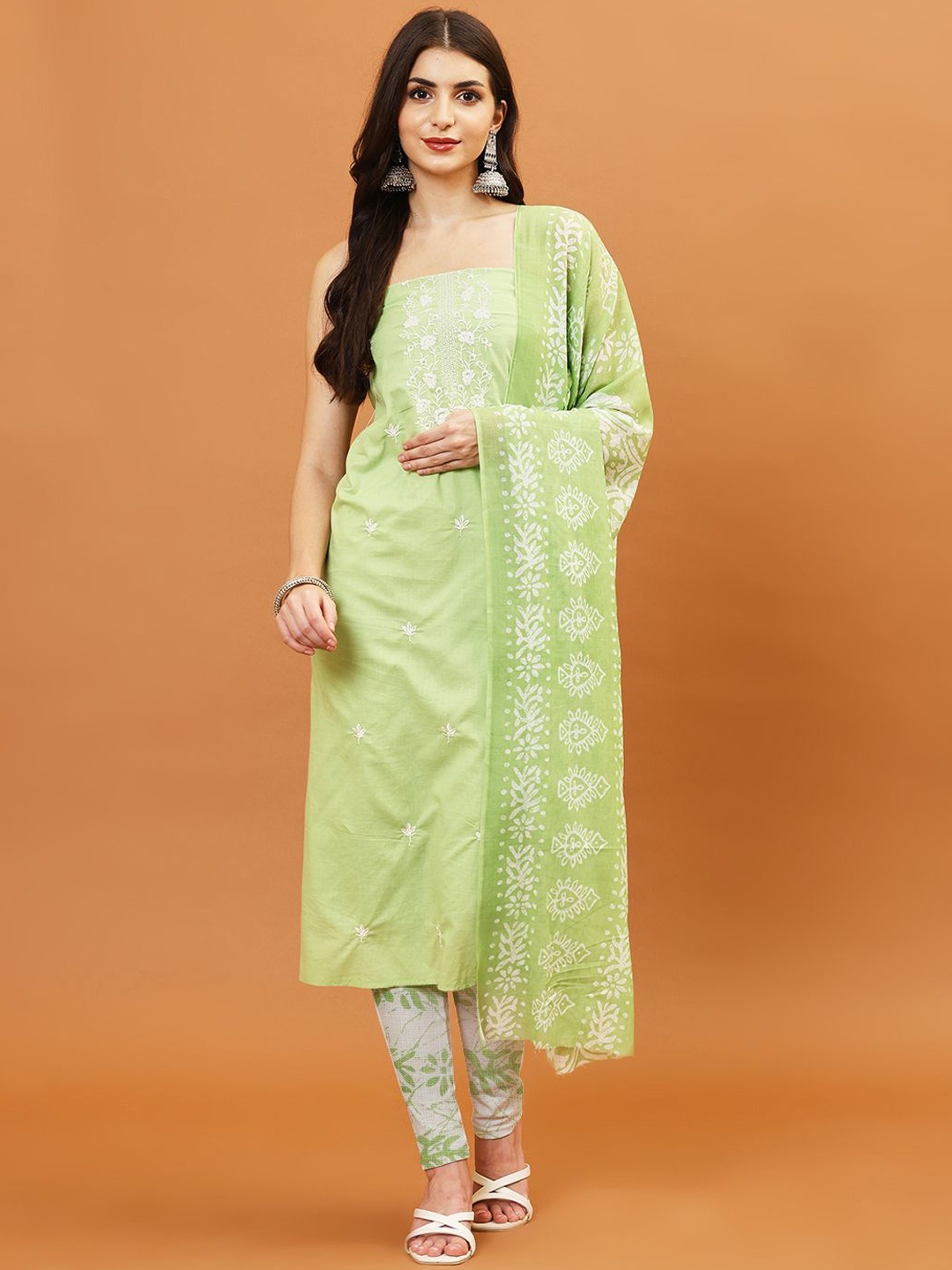 

Meena Bazaar Ethnic Motifs Embroidered Cotton Unstitched Dress Material, Green
