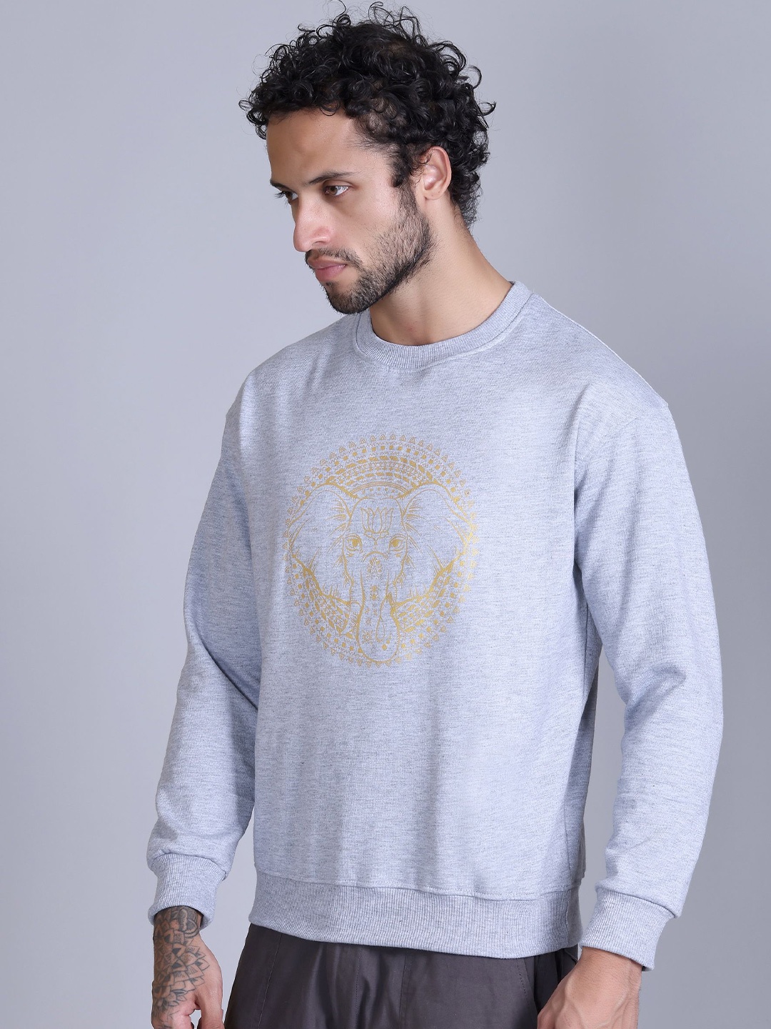 

Obaan Men Printed Sweatshirt, Grey