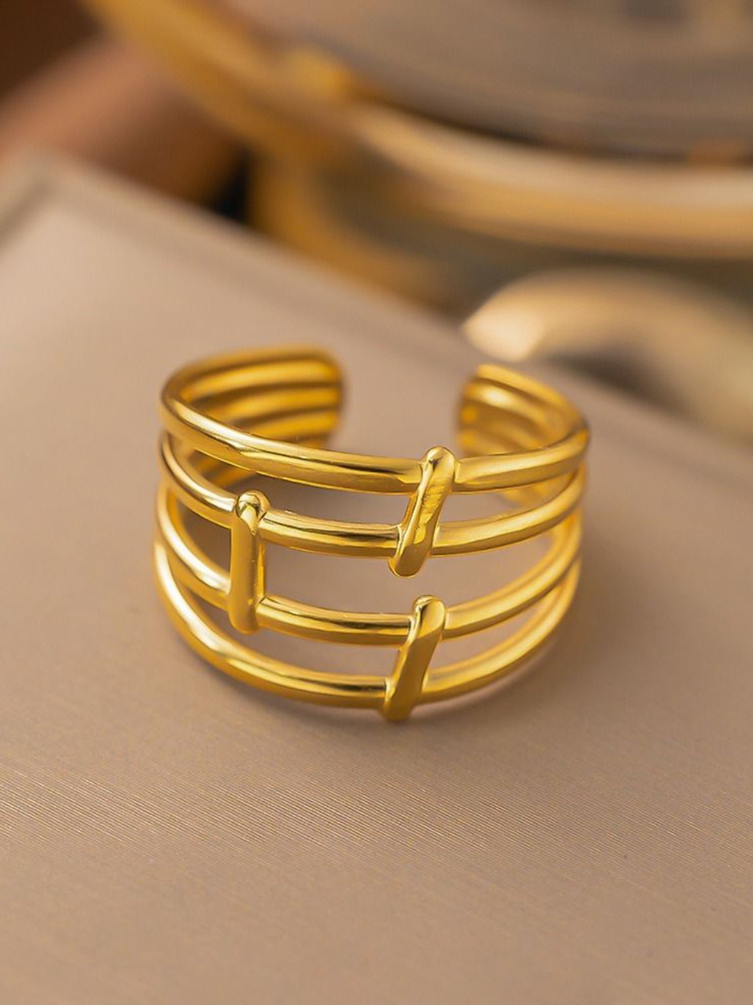 

MYKI Gold-Plated Stainless Steel Finger Ring