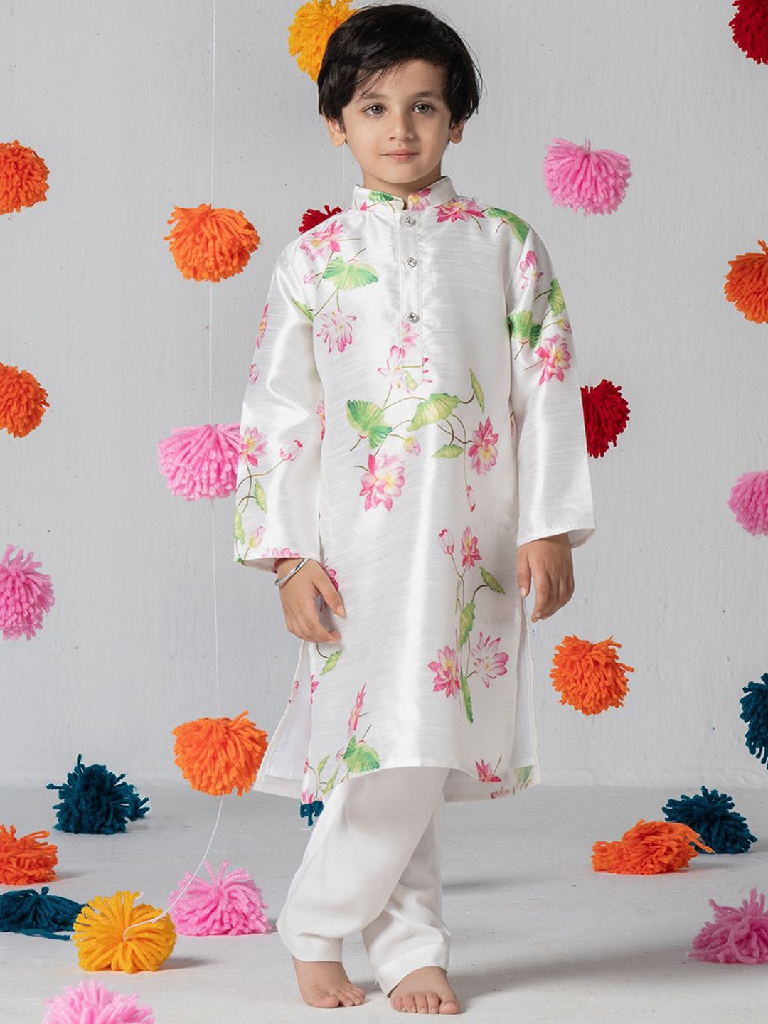 

SPUNKIES Boys Floral Printed Straigh Kurta with Pyjamas, White