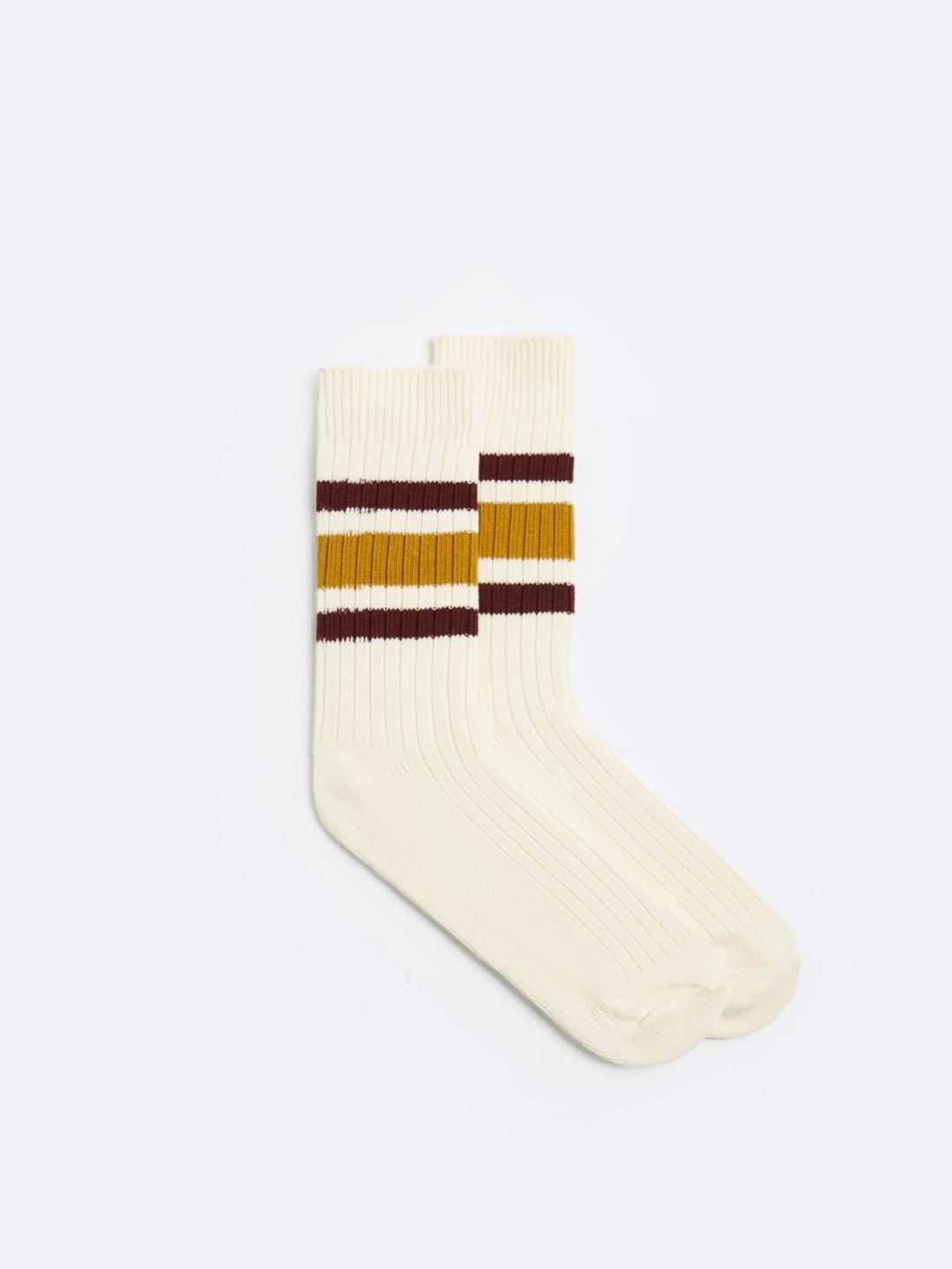 

ZARA Men Red Socks
