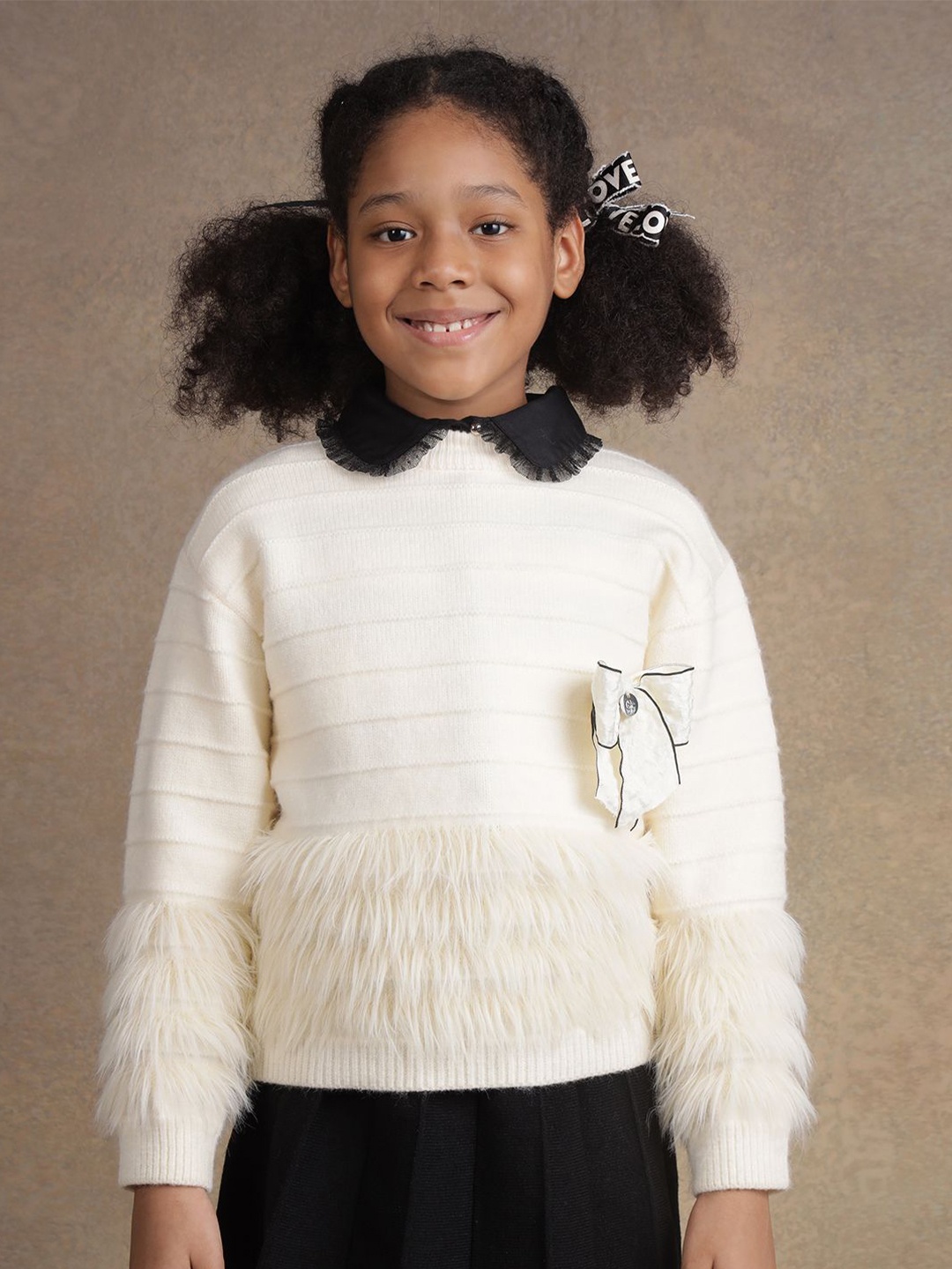 

One Friday Girls Round Neck Pullover, Off white