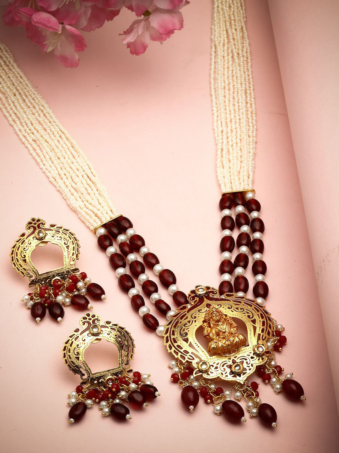 

PANASH Gold-Plated Kundan Stone-Studded & Beaded Jewellery Set