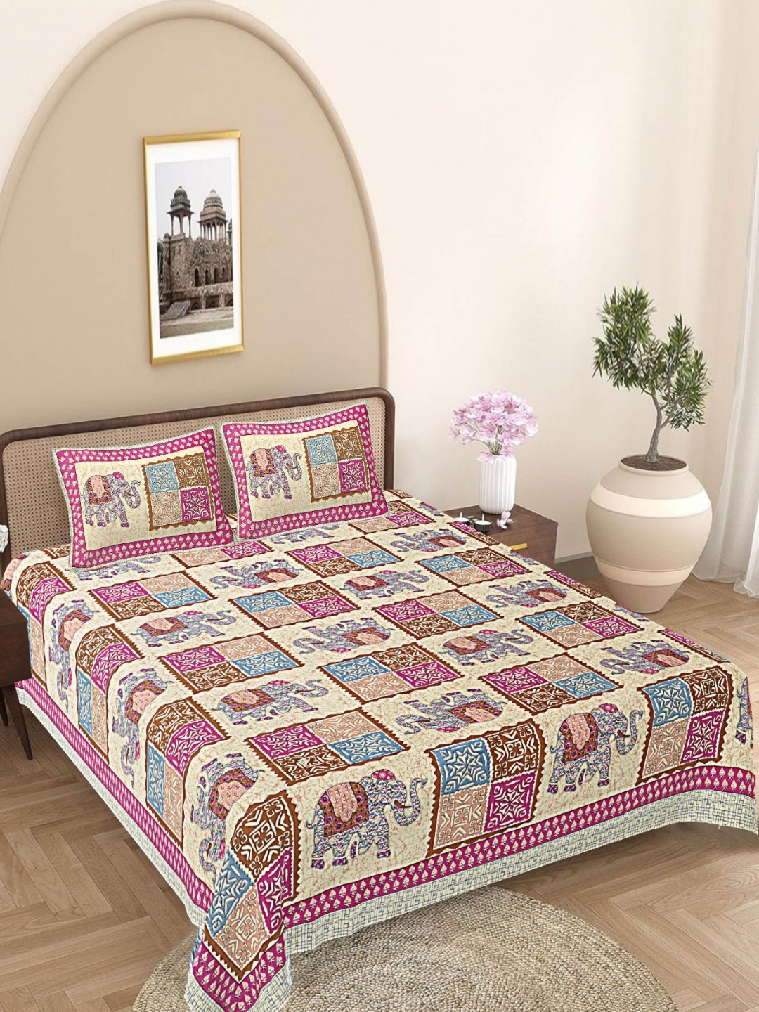 

FrionKandy Living Pink & Cream Printed 180 TC Cotton King Bedsheet Set 2.12 m x 2.62 m