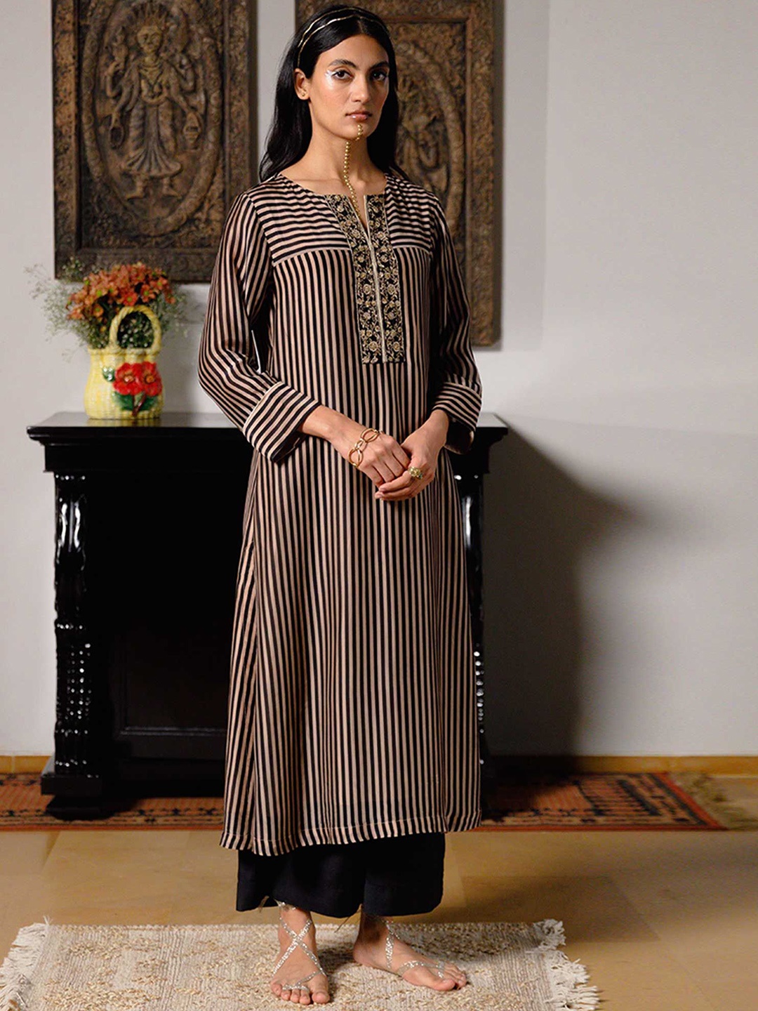 

Ganga Striped Straight Kurta with Palazzos, Black