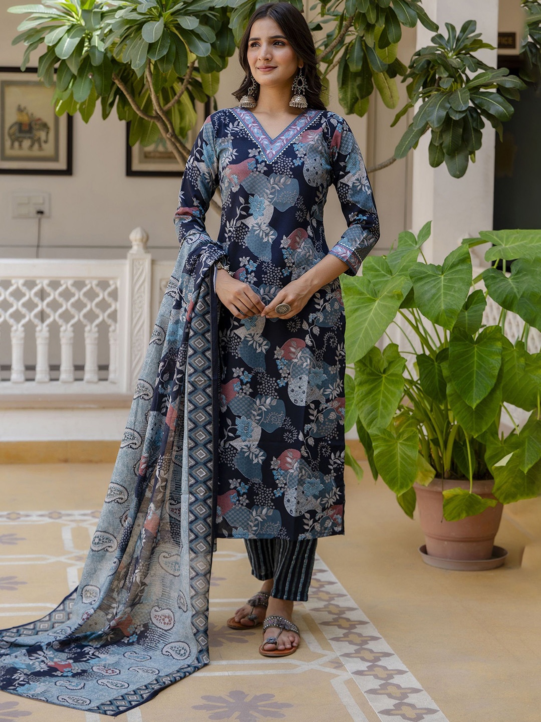 

KALINI Floral Printed Gotta Patti V-Neck Straight Kurta With Trouser & Dupatta, Navy blue