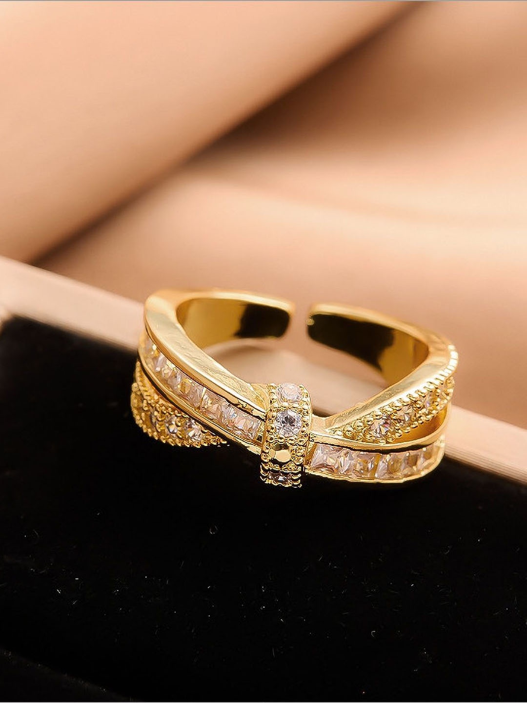 

MYKI Gold-Plated Stones-Studded Adjustable Finger Ring