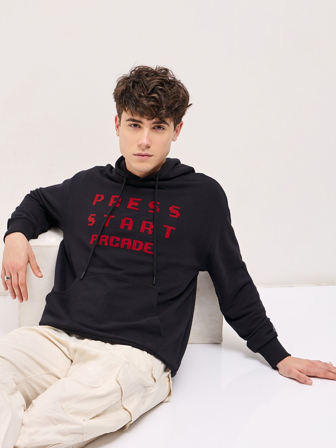 

THE BEAR HOUSE Men Hooded Pullover Sweatshirt, Black