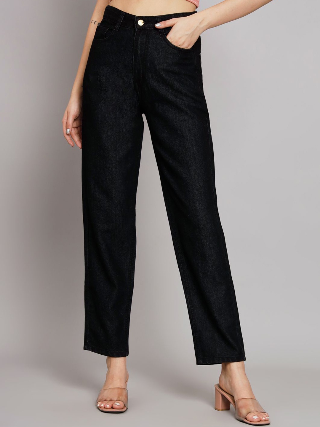 

The Roadster Lifestyle Co Women High Rise Cropped Length Jeans, Black