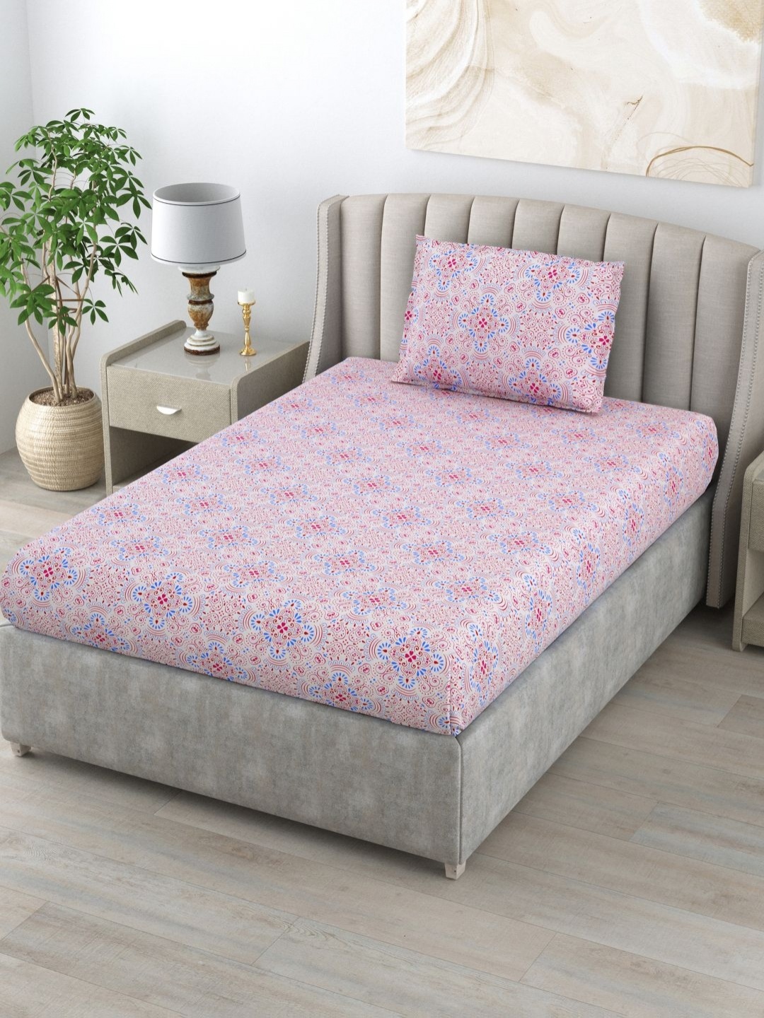 

BOMBAY DYEING Pink Floral 144 TC Pure Cotton Single Bedsheet Set 1.50m x 2.24m