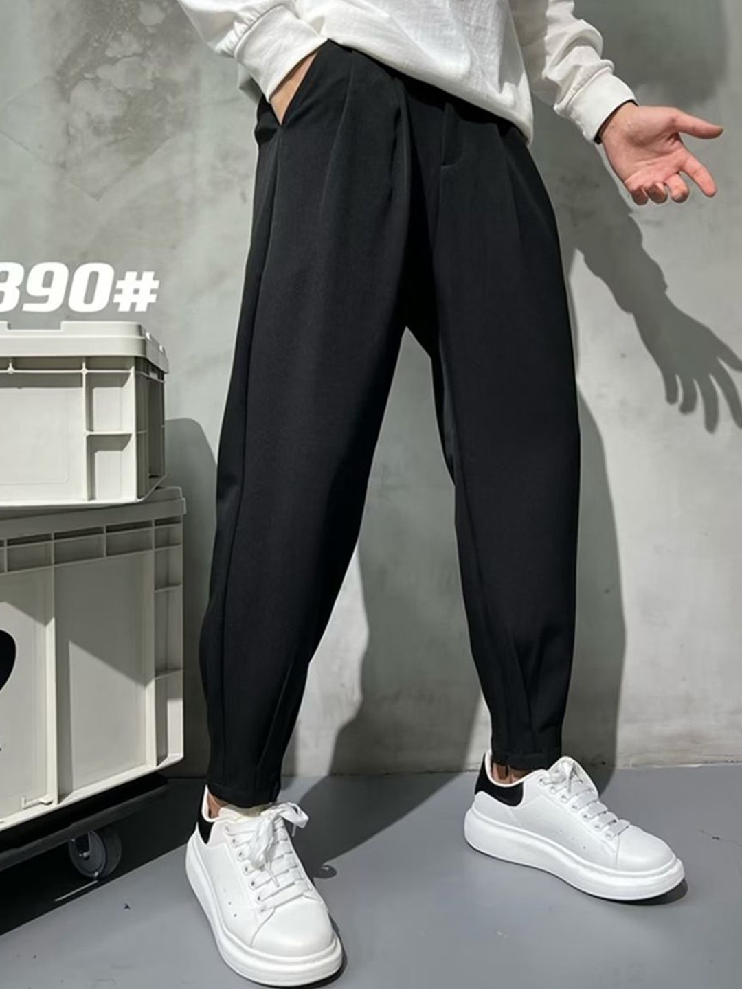

StyleCast x Revolte Men Flared Easy Wash Pleated Chinos, Black
