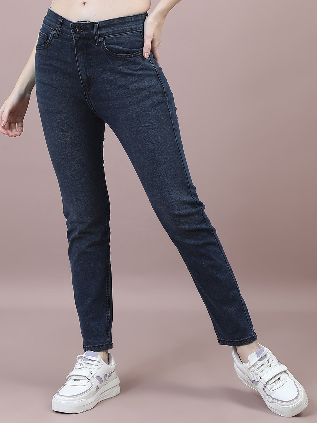 

Roadster Women Straight Fit Stretchable Jeans, Blue