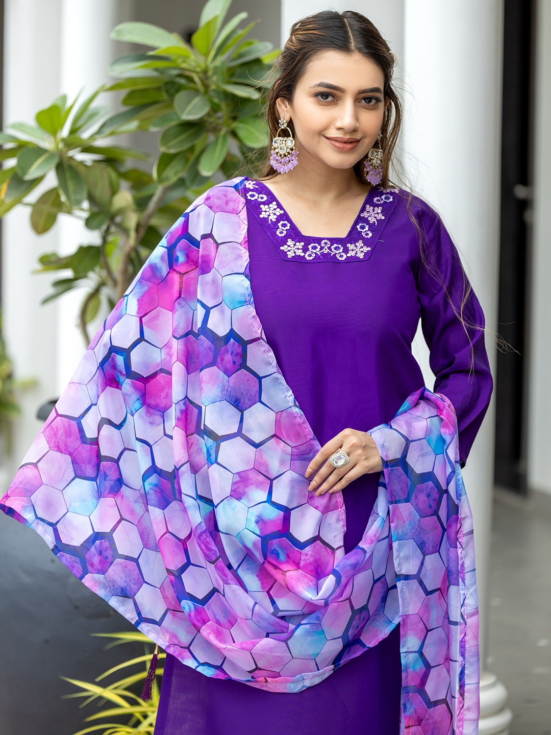 

Anouk Women Embroidered Regular Thread Work Kurta with Trousers & With Dupatta, Purple