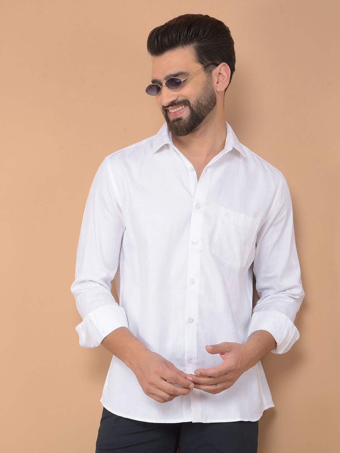 

Crimsoune Club Men Classic Spread Collar Solid Cotton Casual Shirt, White