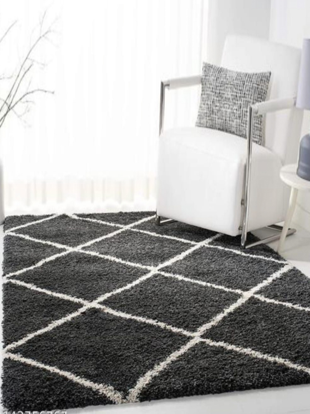 

Samjeeda Handloom carpets Red Geometric Anti-Skid Woollen Carpet