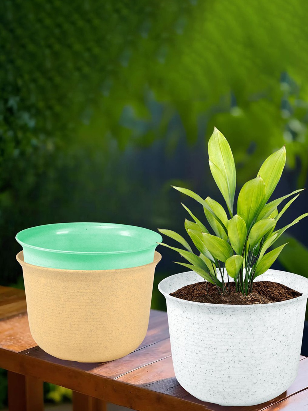 

Kuber Industries White & Beige 3 Pieces Sawera Textured Planters With Plate