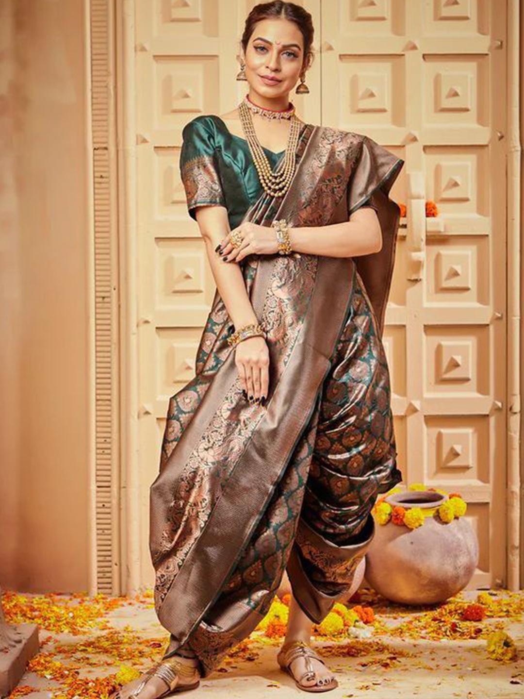 

Visit Wear Ethnic Motifs Woven Design Zari Pure Silk Banarasi Saree, Green
