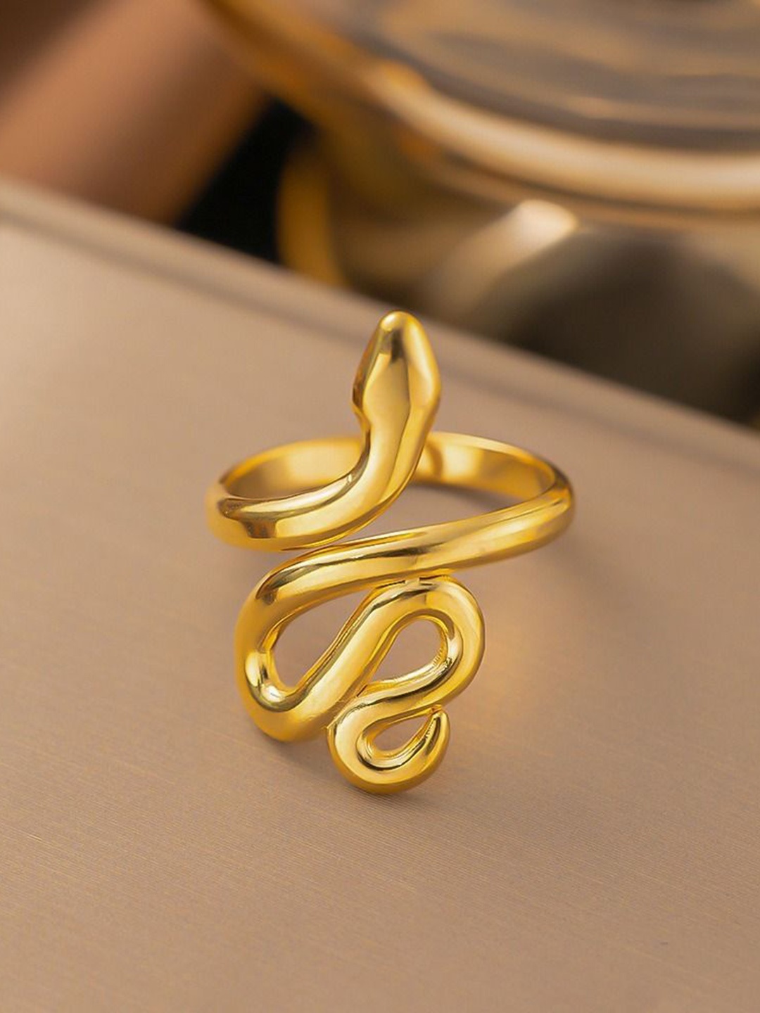 

MYKI Gold-Plated Stainless Steel Pleasant Snake Design Adjustable Finger Ring