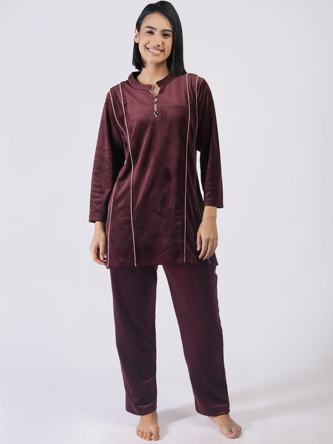 

Duchess Women Striped Night suit, Maroon