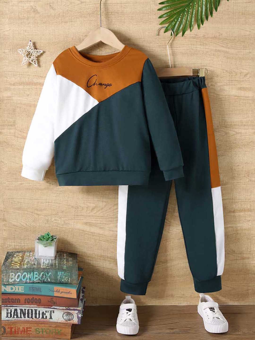 

INCLUD Boys Round Neck Colourblocked Sweatshirt with Joggers, Green