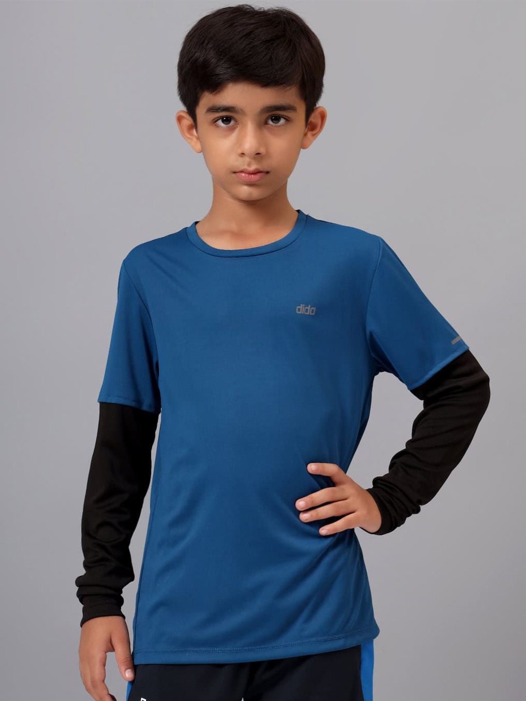 

DIDA Boys Dri-FIT Solid Round Neck T-shirt, Blue