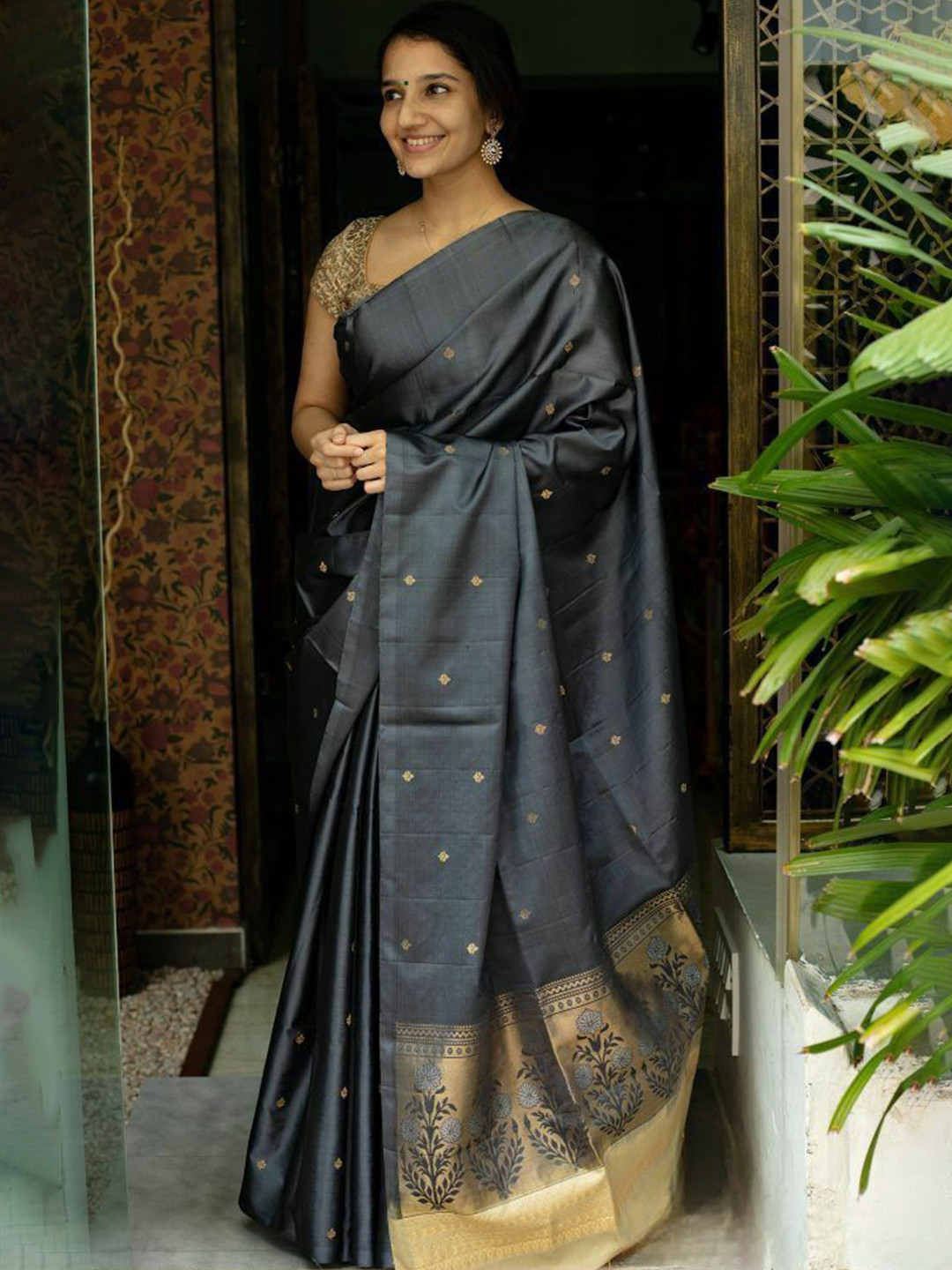 

Visit Wear Woven Design Zari Pure Silk Banarasi Saree, Grey