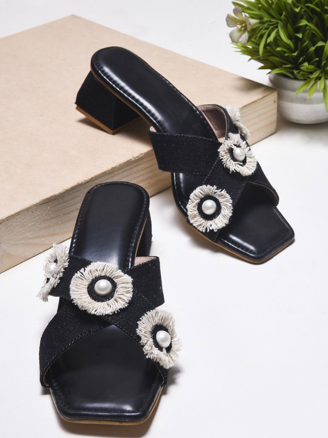 

Try Me Women Woven Design Block Heels Sandals, Black