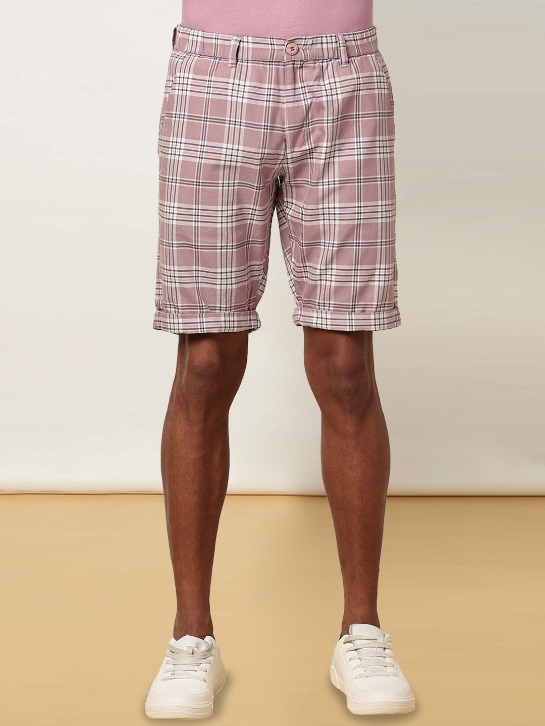 

beevee Men Checked Mid-Rise Regular Fit Shorts, Pink