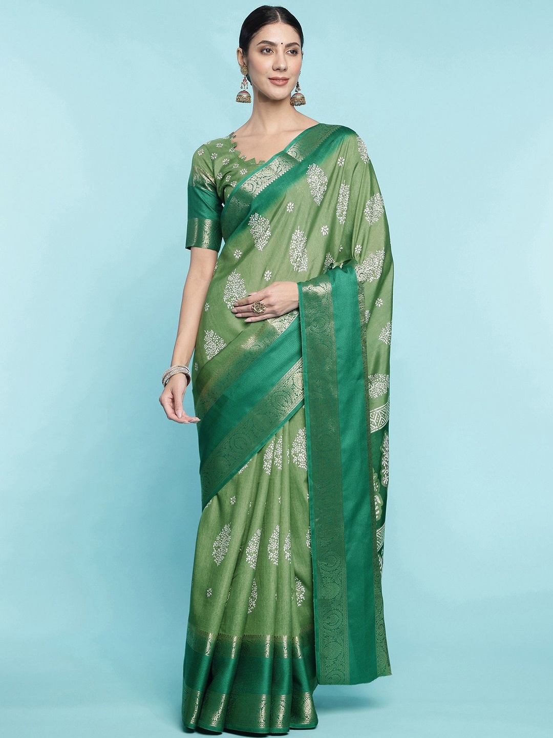 

DIVASTRI Ethnic Motifs Printed Saree, Green