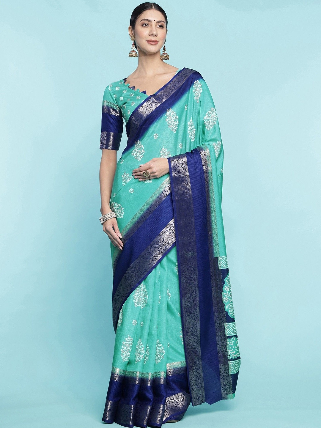 

DIVASTRI Ethnic Motifs Silk Blend Saree, Teal