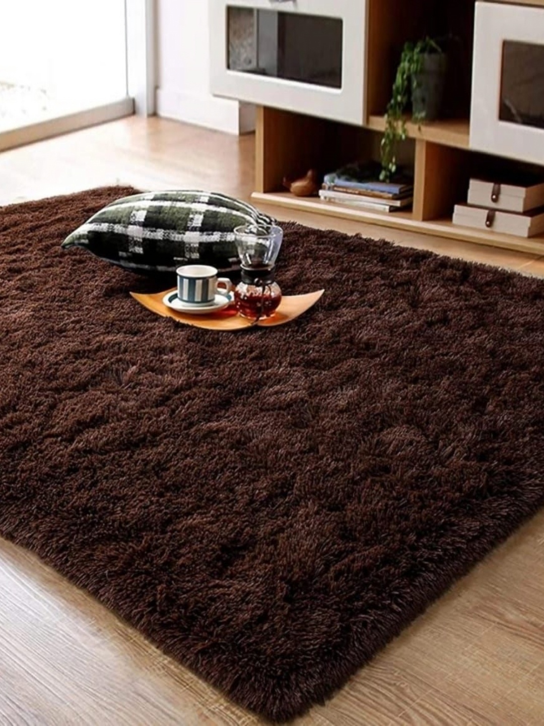 

Samjeeda Handloom carpets Red Geometric Anti-Skid Woollen Carpet