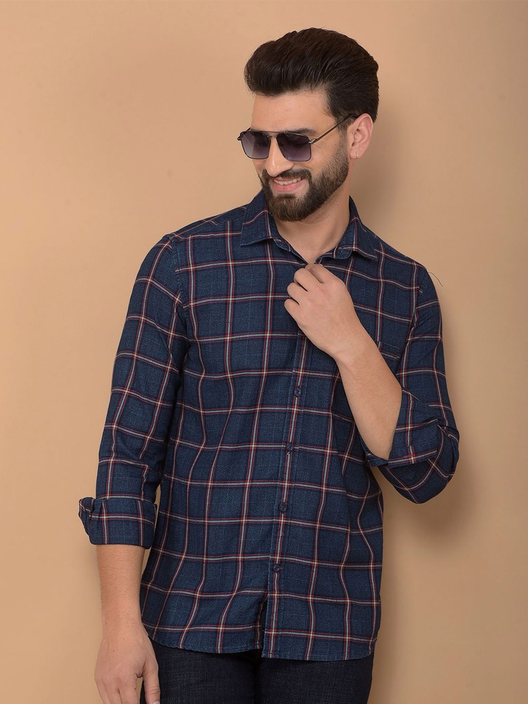 

Crimsoune Club Men Classic Spread Collar Checked Cotton Slim Fit Casual Shirt, Navy blue