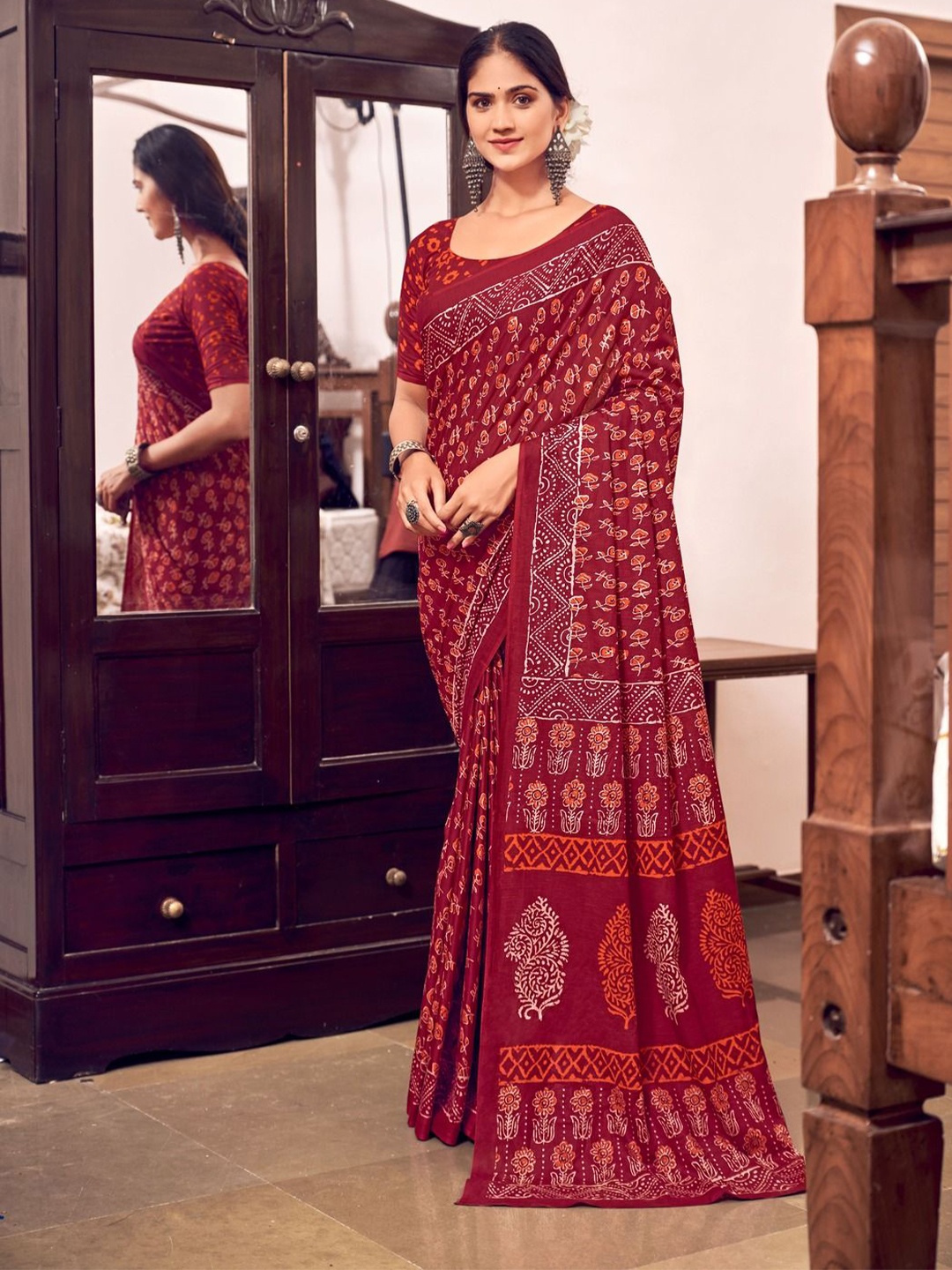 

Anouk Ethnic Motifs Printed Pure Cotton Bagru Saree, Red