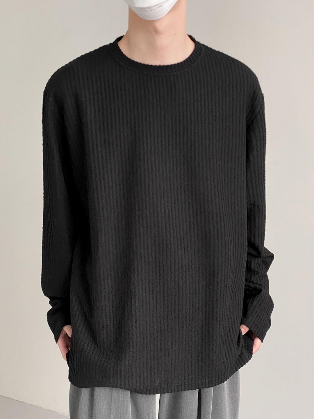 

StyleCast x Revolte Men T-shirt, Black
