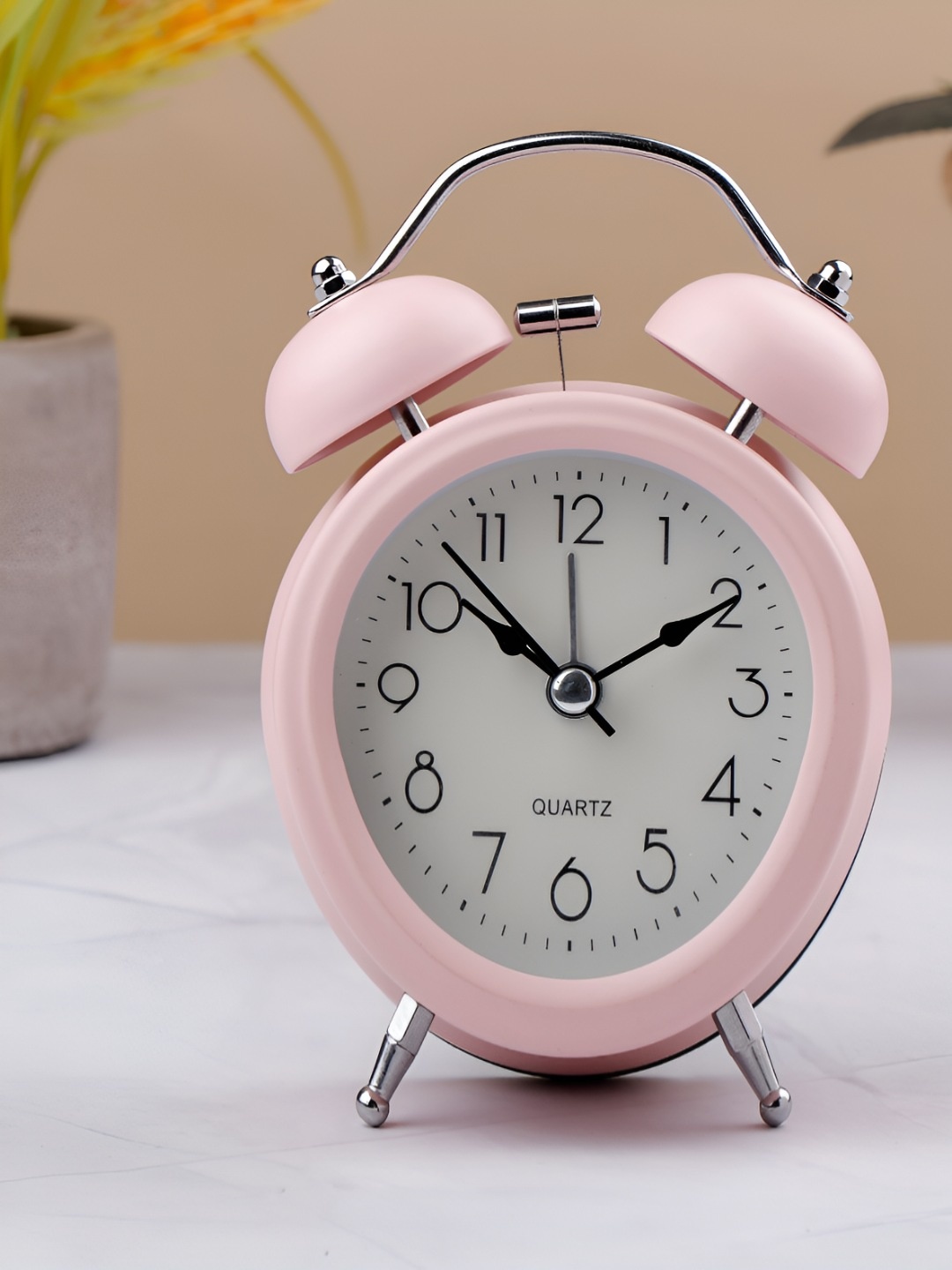 

Archies Pink & White Round Shaped Contemporary Alarm Clock